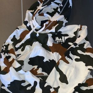 Men’s Large American Eagle Hoodie